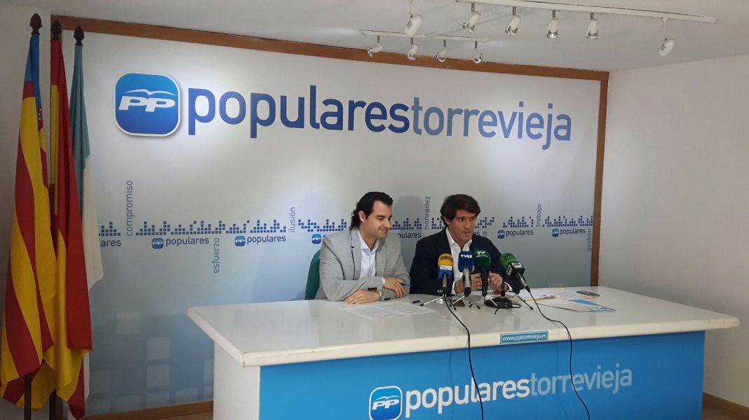 Juan de Dios Navarro y Eduardo Dolón. Juan de Dios Navarro y Eduardo Dolón.