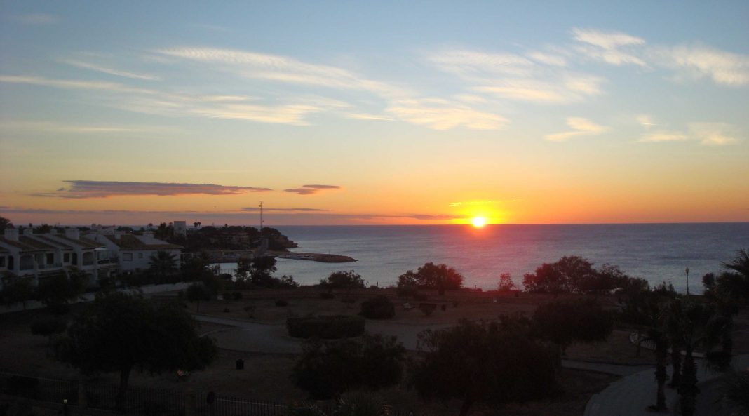 Lever de soleil à Aguamarina La Regia