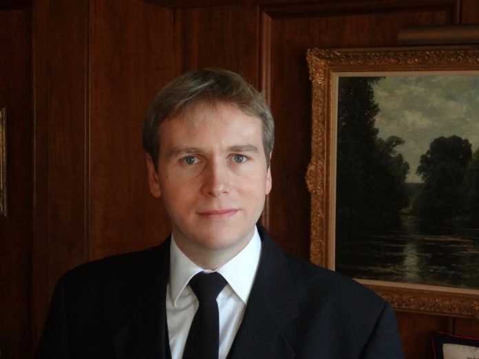 6. Grant Harrold __The Royal Butler__Copyright Nicholas Veitch kopie