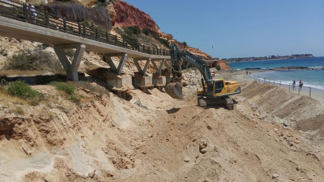 Pasarela Peatonal Playa La Glea Orihuela