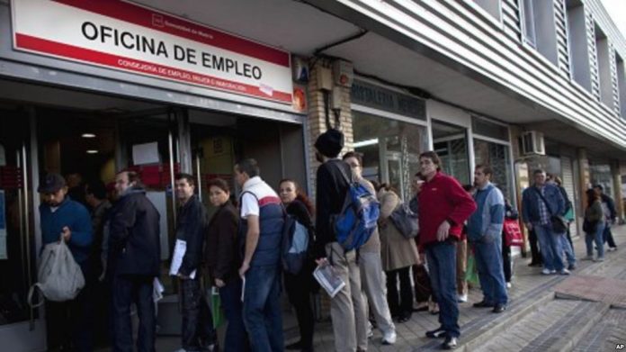 UNEMPLOYMENT IN SPAIN FALLS TO 17.22% IN SECOND QUARTER