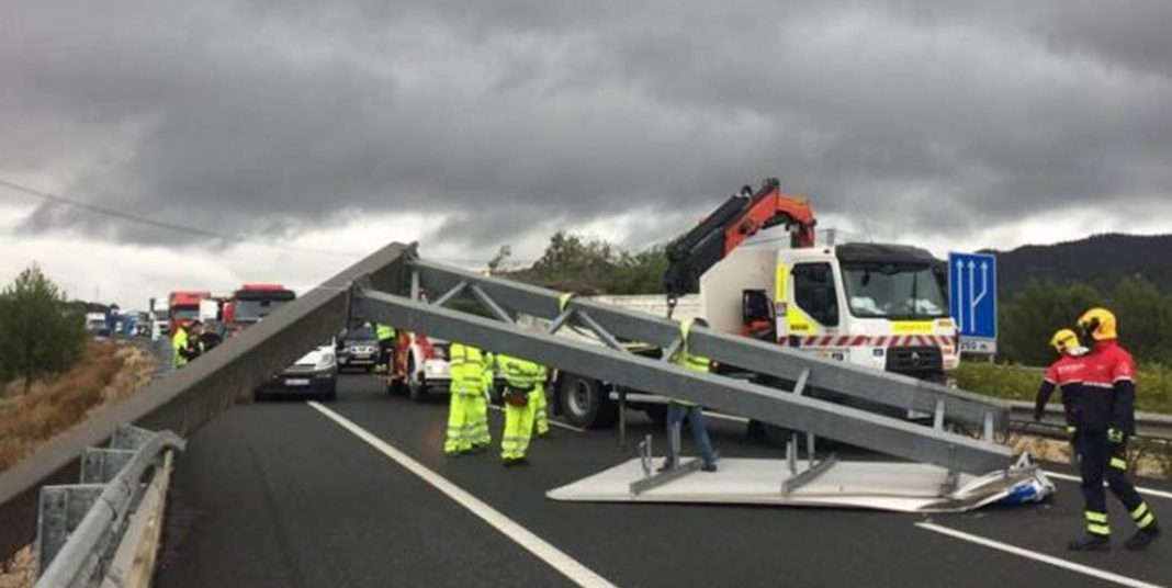 Strong winds causing havoc in Province