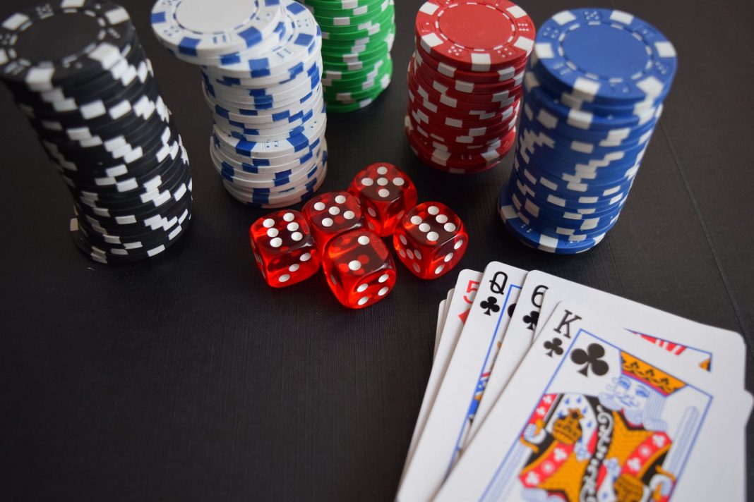 Gambling Online casinos are only growing in popularity.