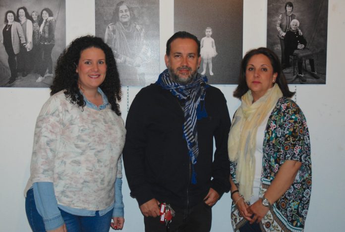 THE PHOTOGRAPHIC EXHIBITION "AL MOJÁCAR" CAPTURES THE PEOPLE OF THE TOWN