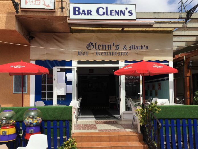 GLEN'S BAR SETS NEW RECORD