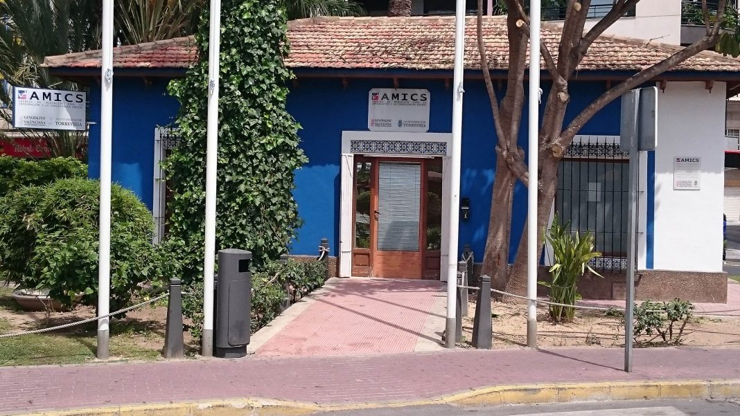 Cs Torrevieja denounce poor service of international residents office