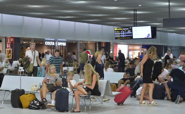 Corvera Passenger numbers at the Region of Murcia International Airport continued to rise during the first half of 2026, driven largely by strong demand for international travel.