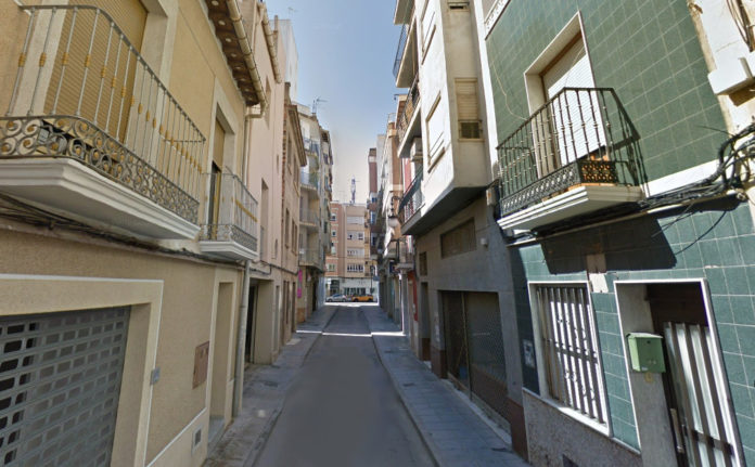 The baby was found in a busy pedestrian thoroughfare linking Plaza Nueva in the city centre to Plaza de San Sebastian