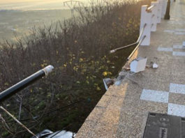 Costa del Sol: Hiszpańska kobieta kierująca samochodem straciła panowanie nad samochodem i uderzyła w barierę ochronną Costa del Sol: Hiszpańska kobieta kierująca samochodem straciła panowanie nad samochodem i uderzyła w barierę ochronną