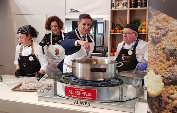 "In Los Montesinos we are fortunate to have three fundamental values for cooking: product, tradition and sensitivity for cooking," said Mayor Butron