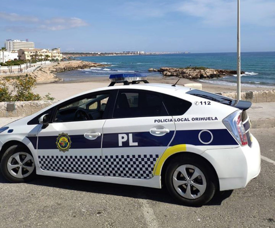 Orihuela opens its beaches for walking