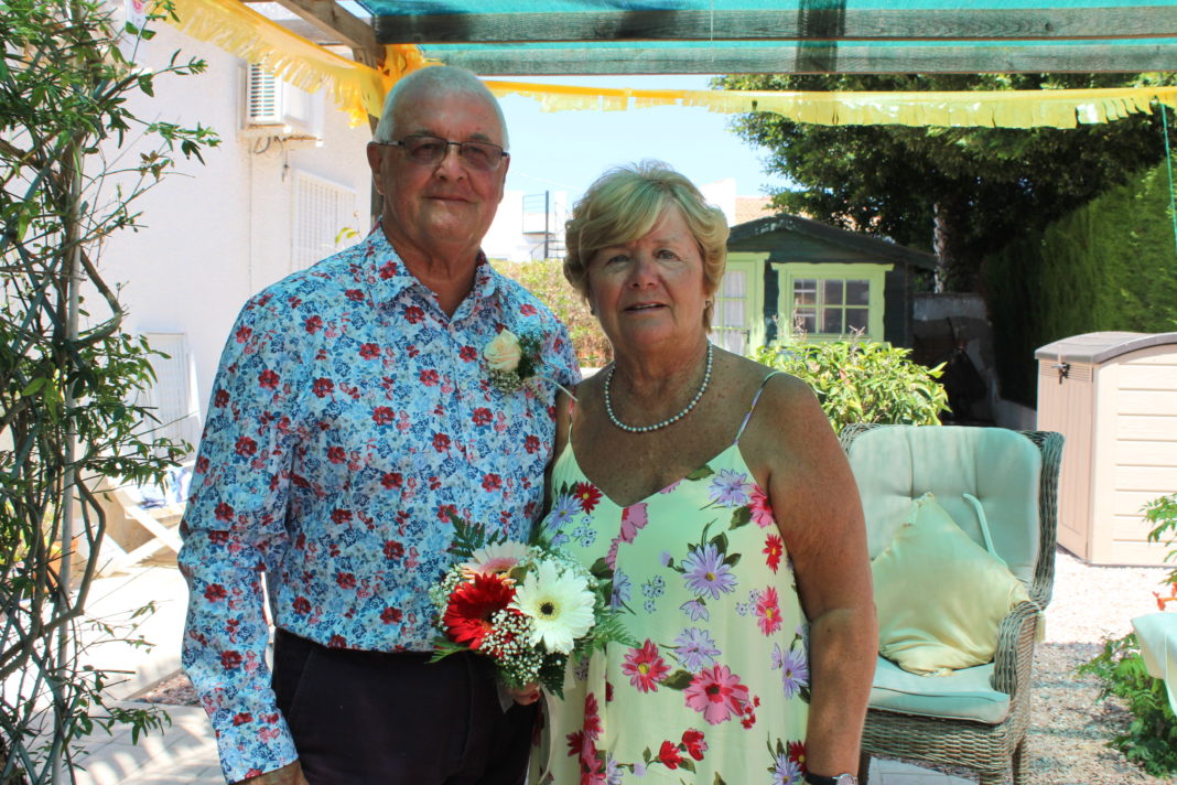 Couple Zoom in on Golden Wedding Anniversary