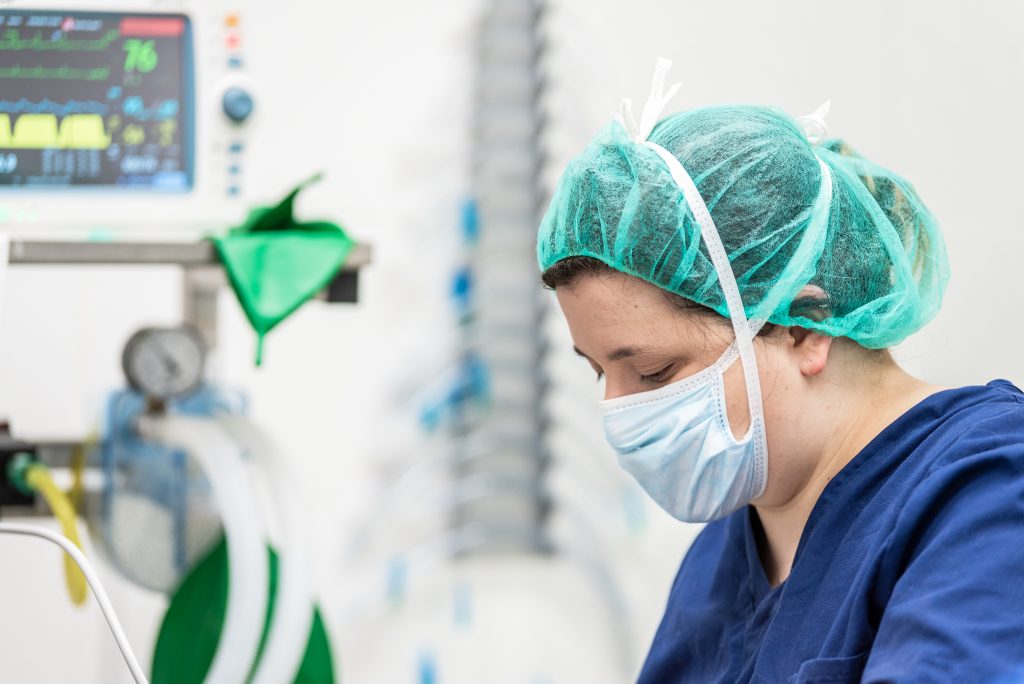 Nurse-intensive-care Community adds 23 new cases and registers new outbreaks in Gandia and Santa Pola