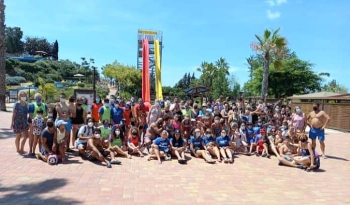 Acuopolis Torrevieja welcome children from APANEE and Alpe