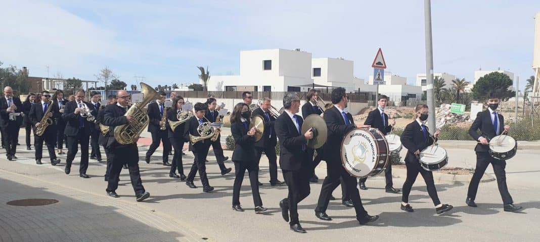 Los Montesinos School of Music band visit La Herrada. Photos: Andrew Atkinson.