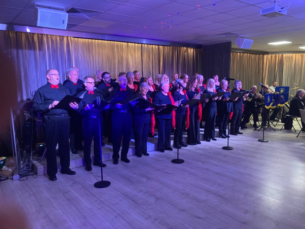 Crescendo International Choir with RBL Band in Benidorm