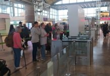 Alicante-Elche Airport Reopens After Drone Sighting Forces Two-Hour Shutdown Airport operator Aena reported the sighting at 8:53 p.m., prompting an immediate suspension of all take-offs and landings as a safety precaution.