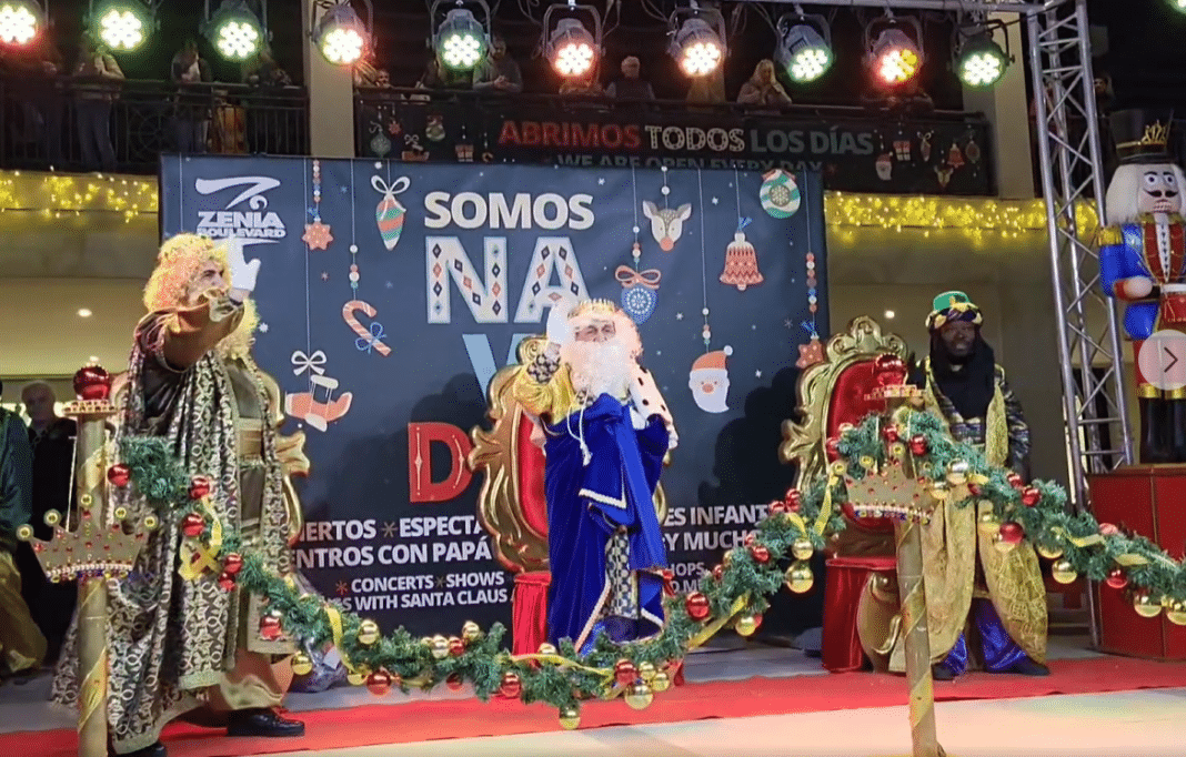 The Three Kings arriving at Zenia Boulevard