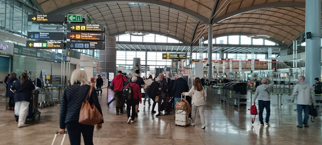 Altet Breaks Record with 15.8 Million Passengers in 10 Months