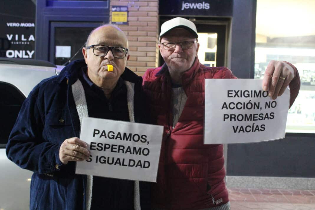 Individuals holding posters calling for equality for Orihuela Costa were singled out and identified by the police.