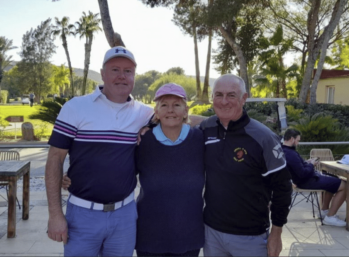 Lesley Cullen emerged the winner with a score of 39pts, while Les Pirie secured second place with 37pts closely followed by Kenny McIntire with 36pts. Kenny and Les also shared to two’s pot.