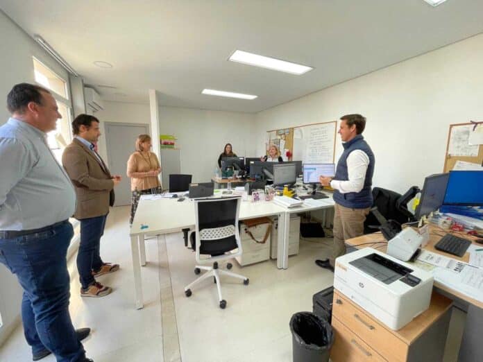 The mayor with the councillor and staff in the refurbished offices