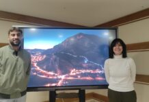 Redován Promotes Family-Friendly Tourism at FITUR 2025 ‘Senderos de Luz’ is a night-time walking route illuminated by participants, starting from the church and traversing the foothills of the Sierra de Redován.