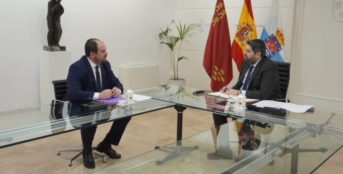 The Mayor of Los Alcázares, Mario Pérez Cervera, met with President of the Region of Murcia, Fernando López Miras, to address pressing issues in health, education, and infrastructure.