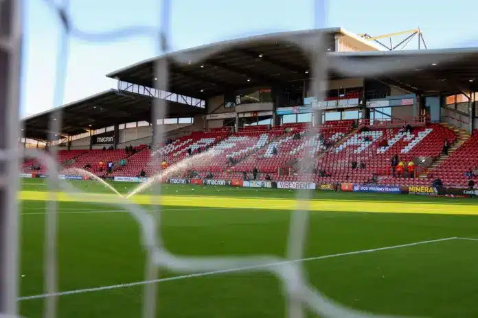 TalkSPORT’s Darren Bent has strongly argued that Wrexham should be expelled from the EFL if they participate in a proposed revamped Welsh League Cup.