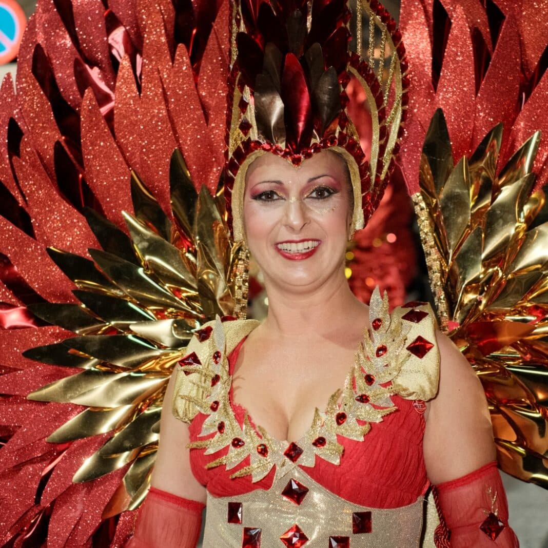 Der Karneval von Torrevieja 2025 ist der neue unangefochtene Champion des aufregenden, unvergesslichen Karnevalswahnsinns.