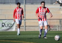 “Montesinos zegeviert in spannende 5-3 overwinning op Catral” Dit was niet de trage en onavontuurlijke vertoning die we dit seizoen wel eens hebben gezien. Integendeel, we waren hongerig, alert en vol goede bedoelingen.