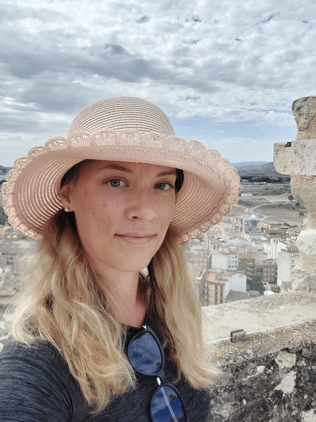 Mark Feakins, Direktor von Studio 32, sagt: „Nona ist eine fantastische Ergänzung für unsere Sister Act-Besetzung.