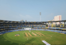 Innovazione alle stelle: come i droni stanno rivoluzionando il gioco del cricket Il cricket può ora aprire nuove strade grazie alla tecnologia dei droni. Nei prossimi anni, potremo monitorare i giocatori in tempo reale e offrire esperienze di realtà virtuale.