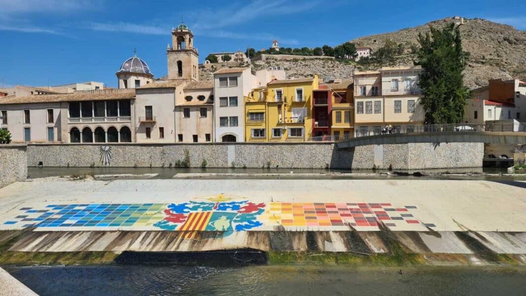 The City Council has launched a tender for a two-year advertising contract worth 1.9 million euros