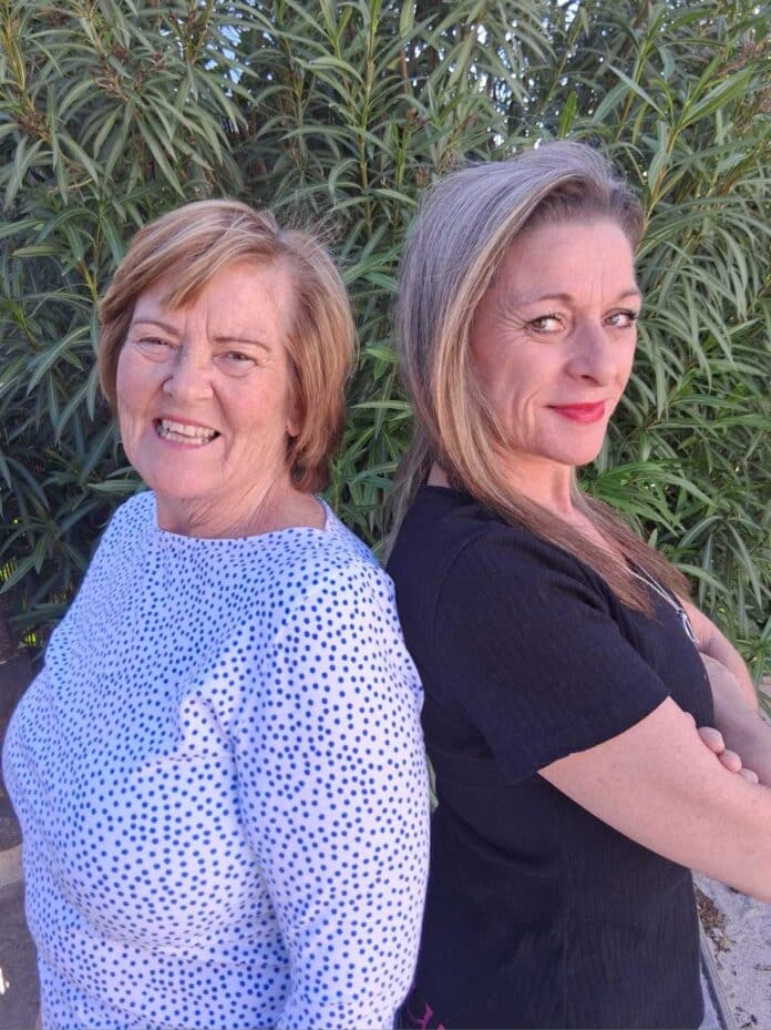 Bev (Schwester Lazarus) und Lianne (Schwester Patrick) begeistern seit vielen Jahren das Publikum der Musical-Theatergruppe Studio 32. In unserer neuesten Produktion „Sister Act“ übernehmen sie nun gegensätzliche Rollen.