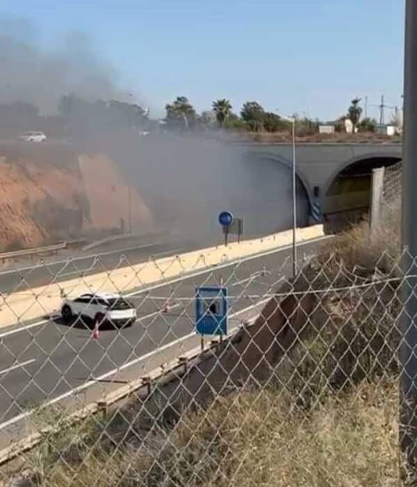 Ambas calzadas del túnel han sido cerradas