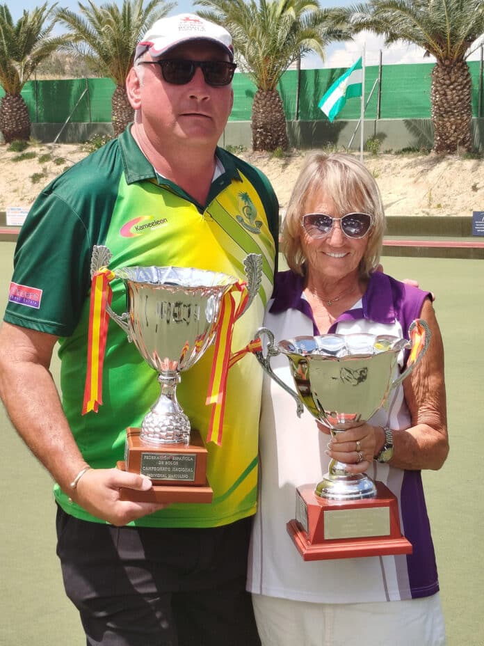 There was no stopping the in-form Bonsor, as he went on to lift the trophy once again beating Brian Willerton of Mojacar Bowls Club in a scintillating final.
