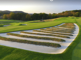 W BUNKRZE Z MICKIEM GRIPEM W Oakmont znajduje się 210 głębokich bunkrów, w tym niesławne, mierzące 100 jardów ławki kościelne.