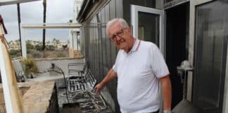 Das Feuer in Las Ramblas befeuert die Forderung der Bewohner von Orihuela Costa nach einer Boulevard-Säuberung Rodney Mayes, President of the El Farallón urbanisation —the community hit hardest by the fire — said his property sustained damage exceeding €25,000.