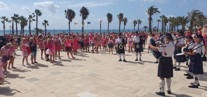 El evento, que, este año, comienza a las 11:00 a.m. desde la Isla Esmeralda y no del Playa Flamenca Promenade