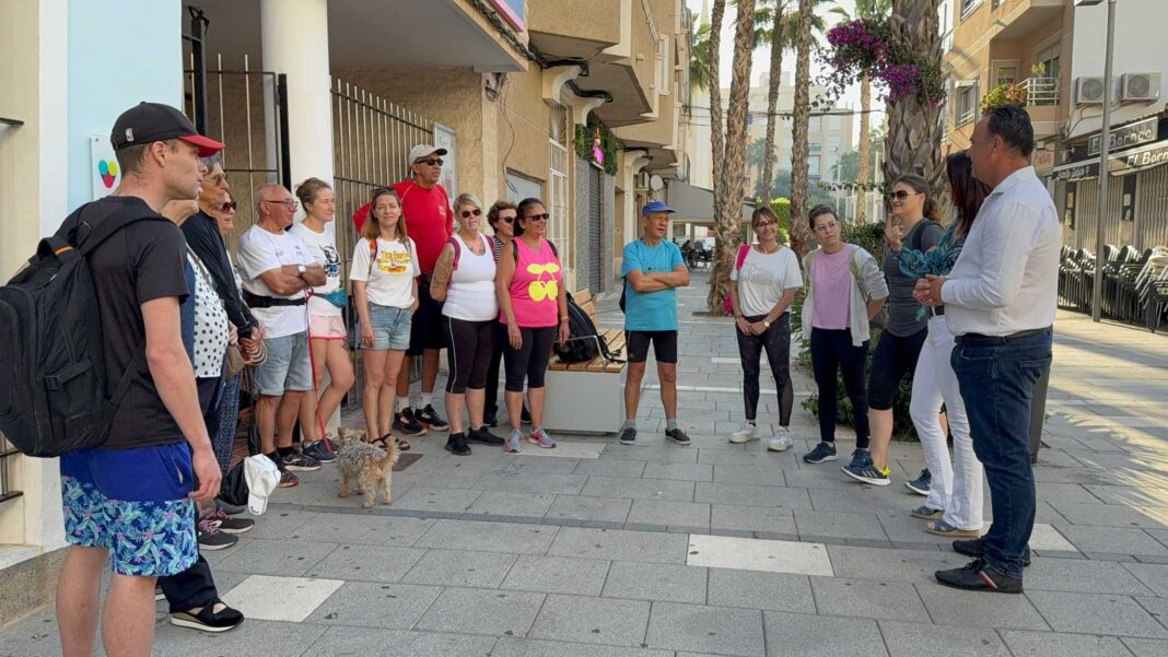 Den første økten av Camina Torrevieja, et nytt velværeinitiativ fra Torreviejas avdelinger for folkehelse og sosial velferd, fant nylig sted langs den naturskjønne Vista Alegre-promenaden.