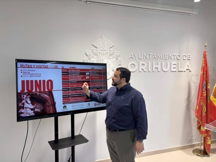 Guidede turer returnerer til Orihuela Costa i løpet av de to siste helgene i måneden, med to utvalgte ruter: «Klippene i Cabo Roig» og «Carabineros-brakkene og luftvernbatteriet i Punta Prima».