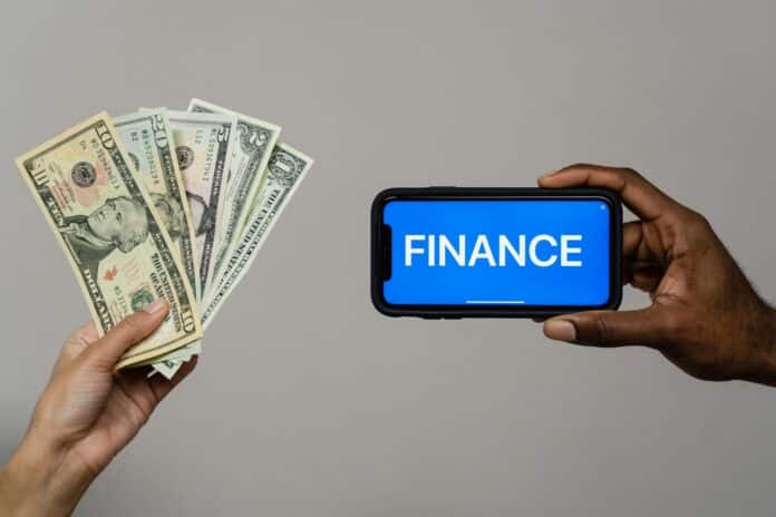 There are many alternative ways to send money that can be more accessible, faster, and sometimes even more cost-effective. Let's take a look at the most popular options.
