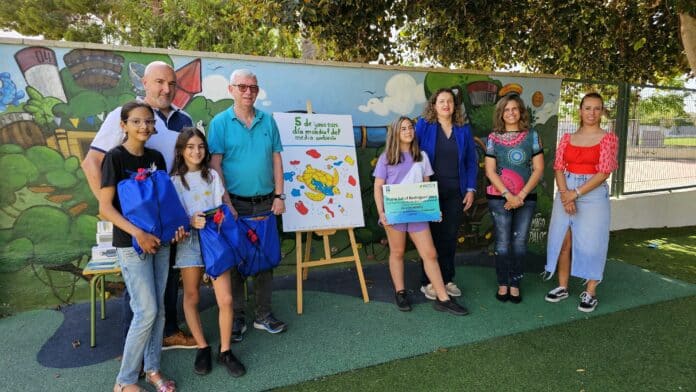 María Salud Rodríguez Vera, una estudiante de quinto grado en CEIP San Bartolomé, ganó el primer lugar por su obra de arte titulada
