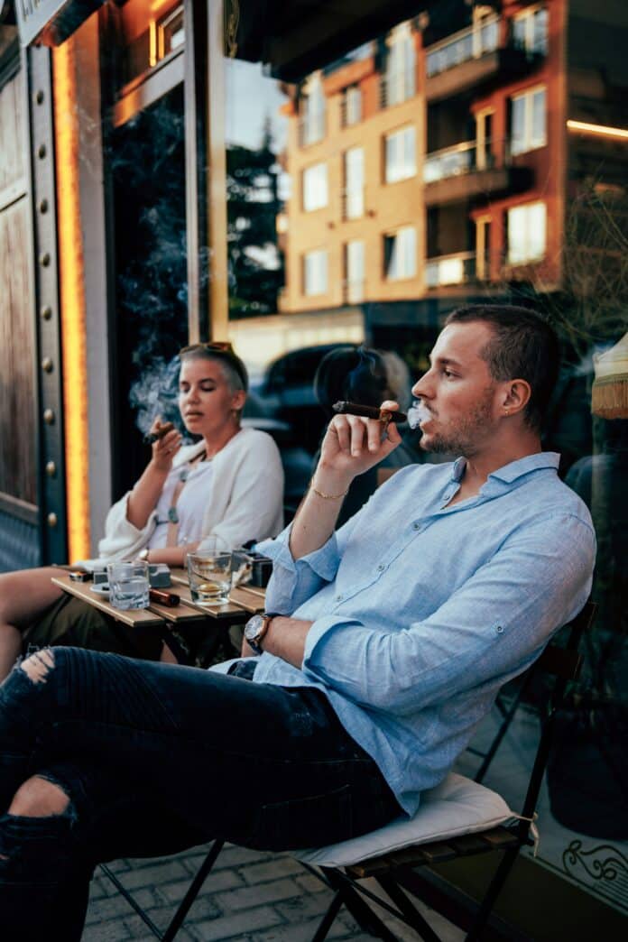 Spain's Ministry of Health is cracking down hard on both smokers and vapers, with a sweeping new anti-tobacco law set to ban lighting up in terraces, work vehicles, university campuses, pools, and party venues
