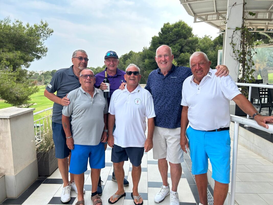 L-R: Nick Goodwin (Bronze), Tony “PBomber” Smale, Dave Blinston and his wine, Lee Eastman (Captain), Phil de Lacy (Silver) and Barry “BTB” Roehrig (Gold).