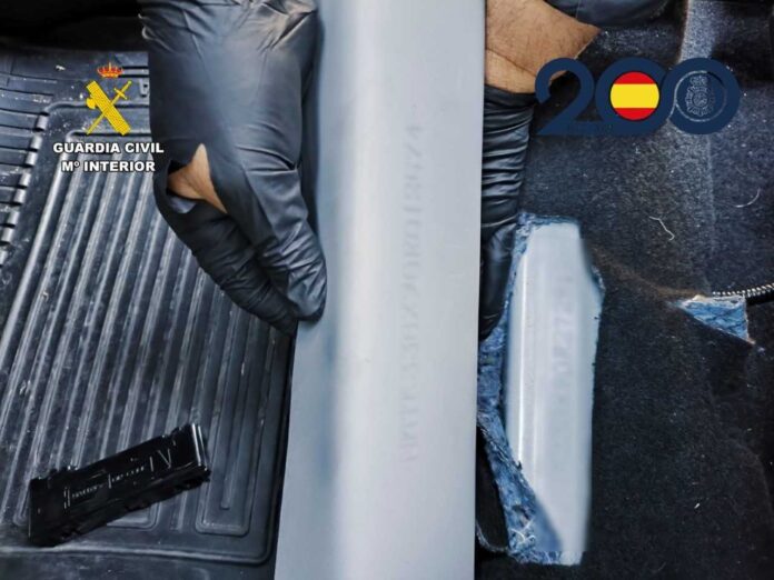 The theft of two vehicles on the same night, one in El Campello and another in San Juan (both neighboring towns), provided a crucial lead.