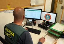 BYŁY KOCHANY Z PIEKŁA: Mężczyzna aresztowany za bombardowanie byłej dziewczyny 150 przerażającymi telefonami! 20-letni mężczyzna został aresztowany w Murcii po tym, jak wszczął przerażającą kampanię nękania przeciwko swojej byłej dziewczynie, bombardując ją ponad 150 anonimowymi telefonami,