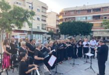 Crescendo International Choir Sings in Los Montesinos Cultural Week Concert Crescendo International Choir performed in a concert Sunday night, July 13, that was part of the closing event for Los Montesinos Cultural Week.