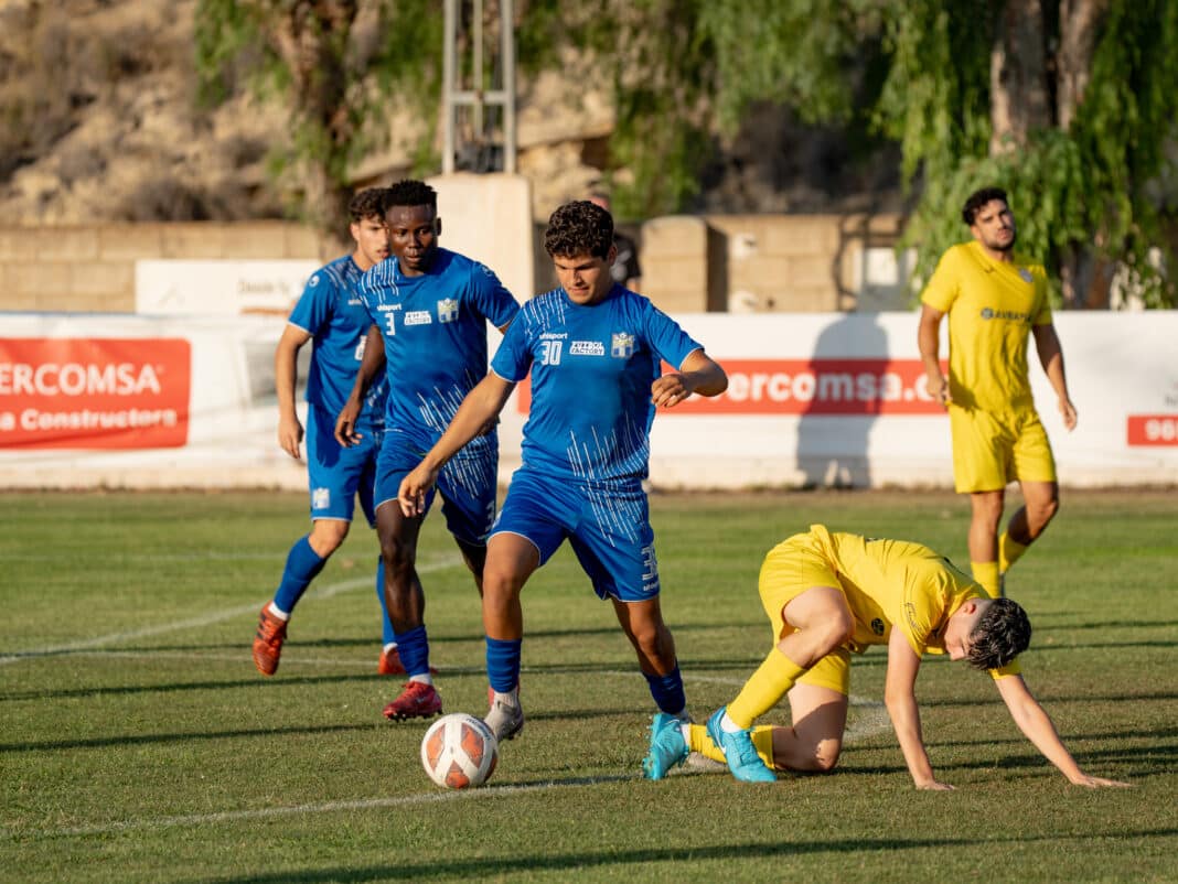 Som forventet ga Alicante fotballforbund Thader stillingen 1-0, noe som betyr at de nå skal spille mot Torrellano på Callosa Deportivo stadion tirsdag 8. juli klokken 8 i provinsfinalen.